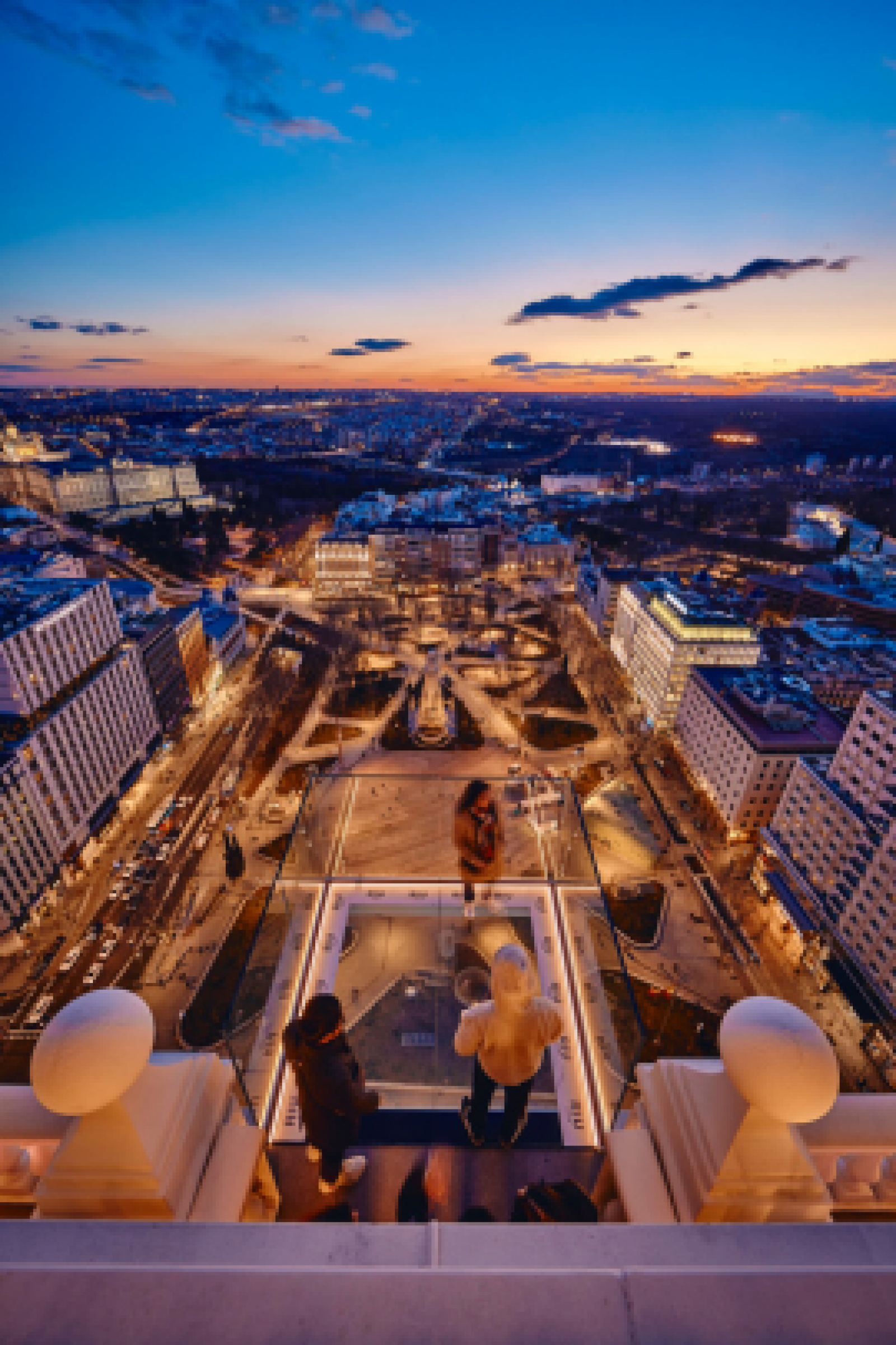 Rooftop 360° Sky Bar - Hotel Riu Plaza en Madrid - 1