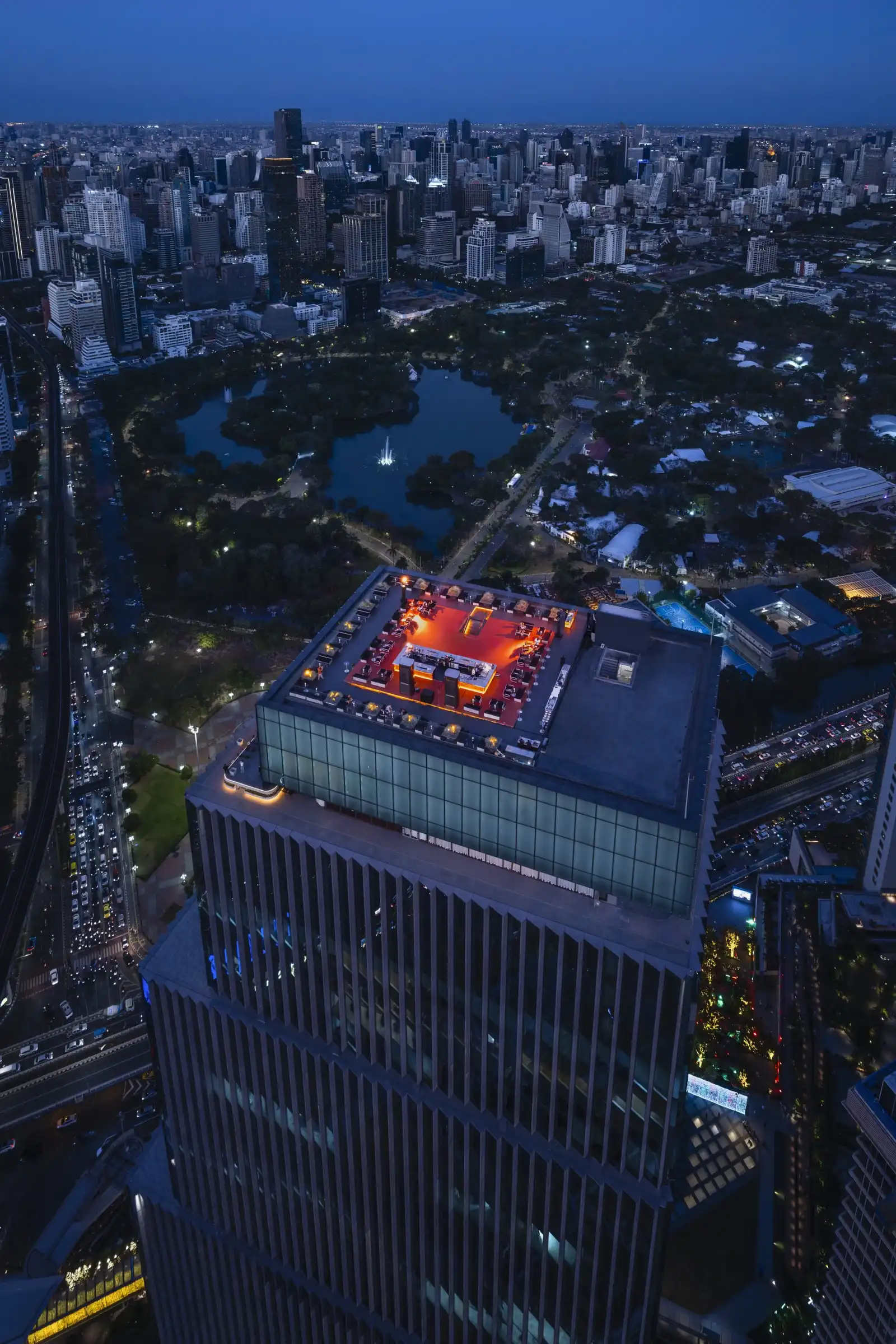 Rooftop ÆTHER en Bangkok - 3
