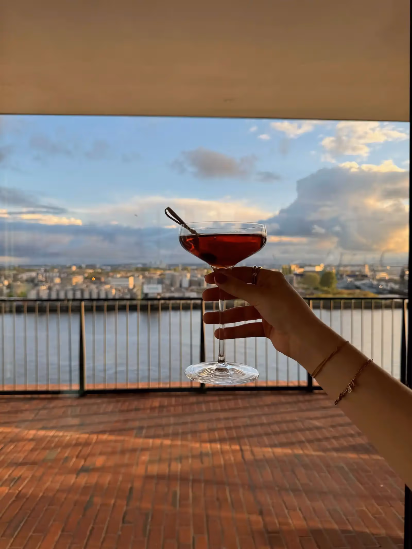 Rooftop BLICK Bar en Hamburgo - 2