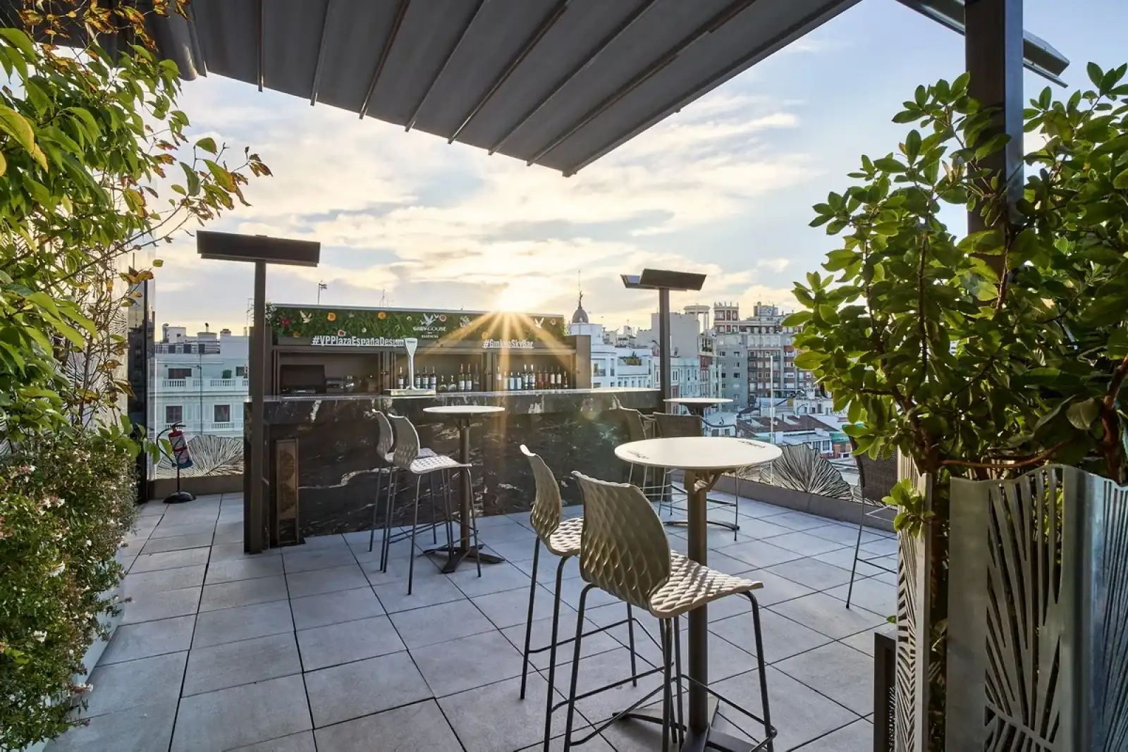Rooftop Ginkgo Sky Bar en Madrid - 2