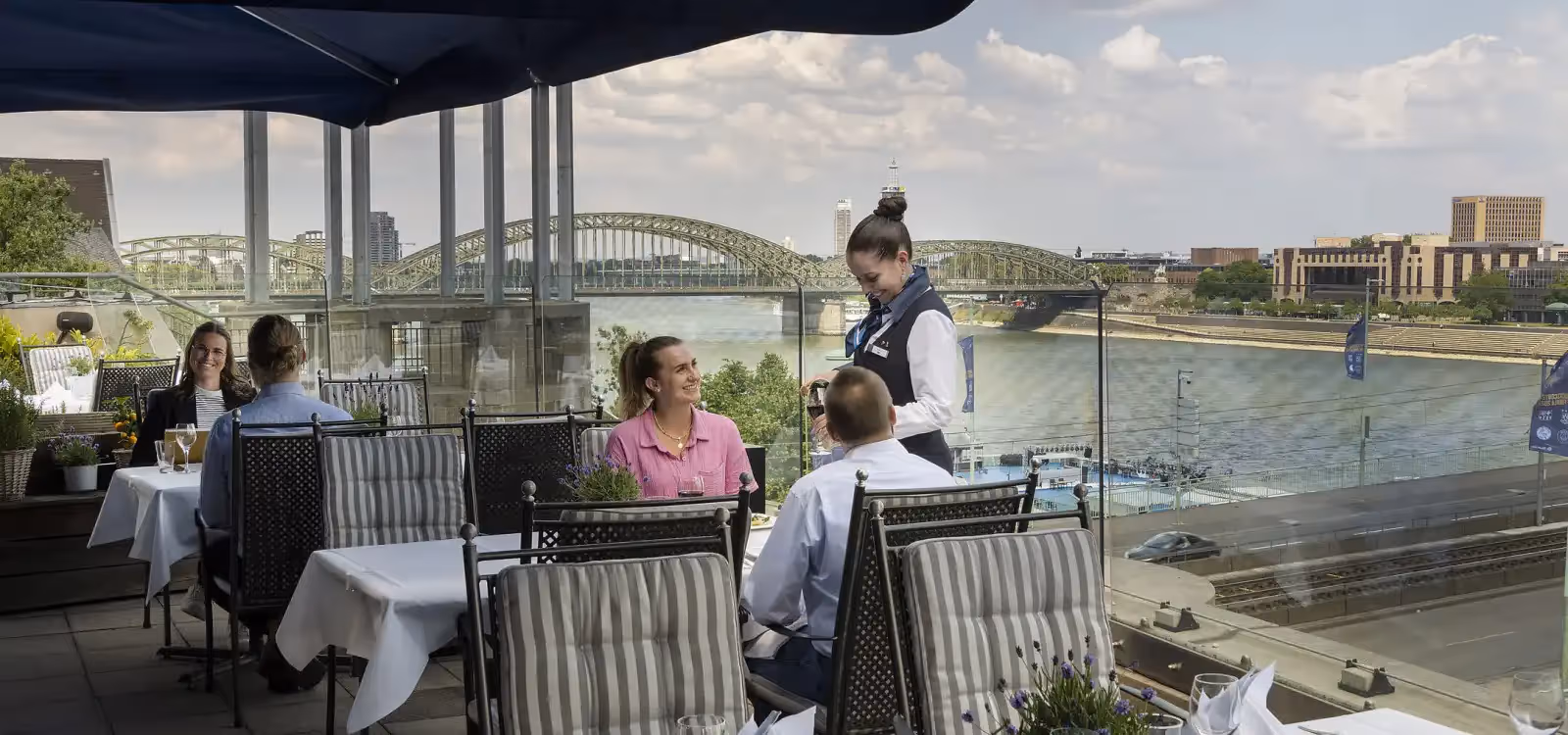 Rooftop Restaurant Bellevue en Colonia - 2