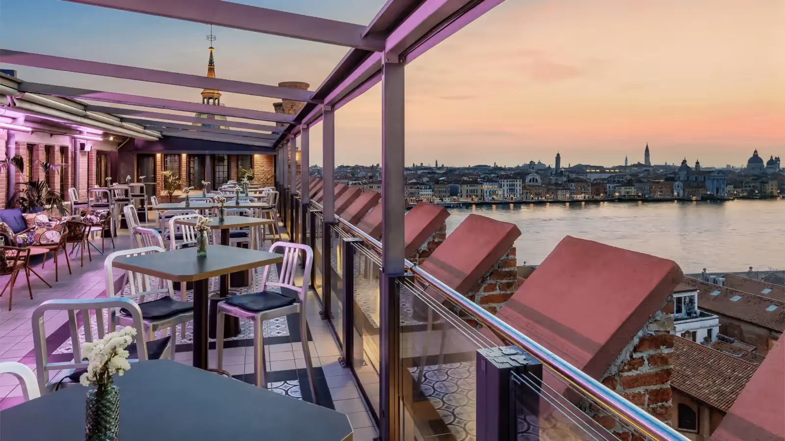 Skyline Rooftop Bar en Venecia - 1