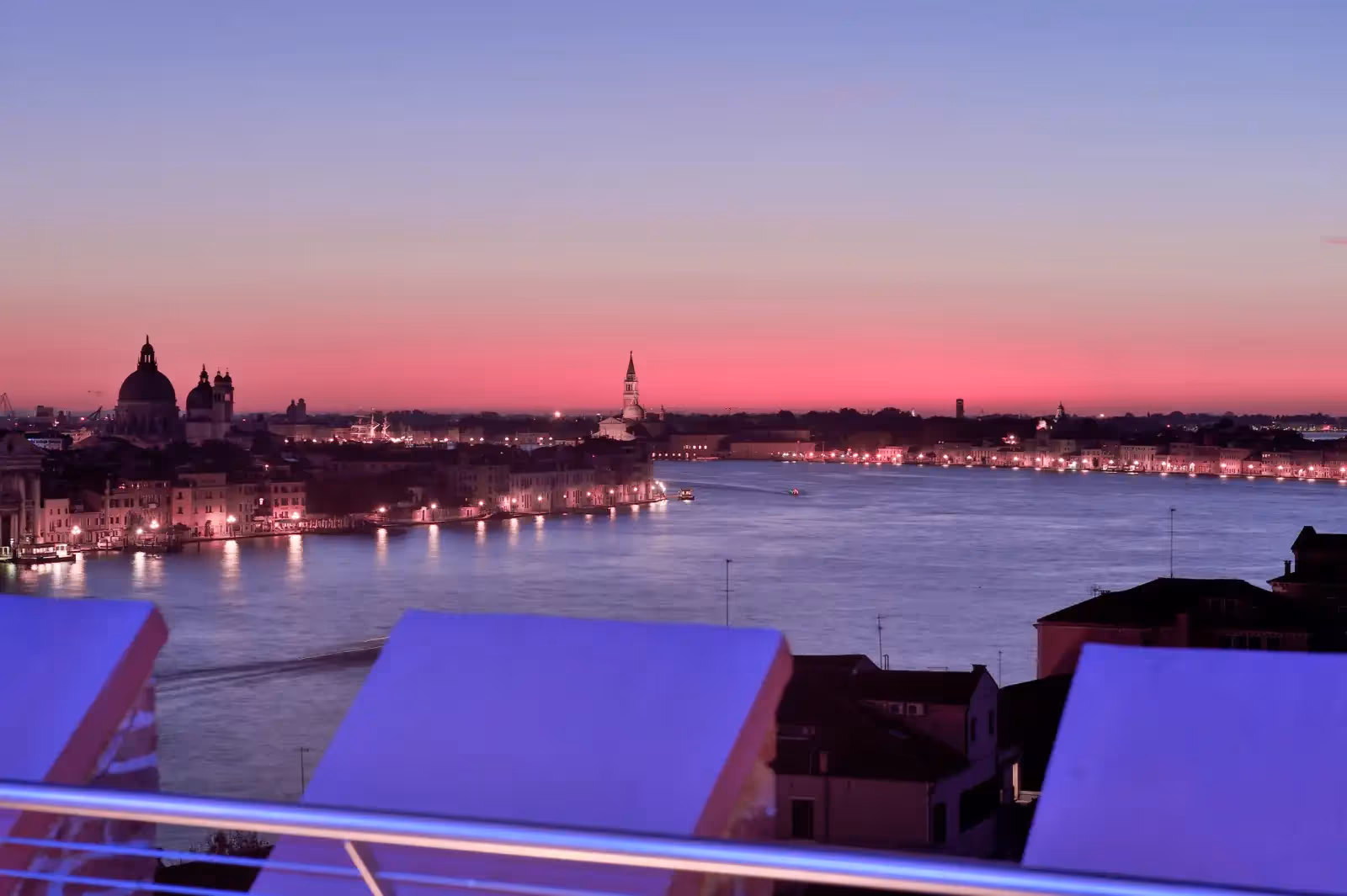 Skyline Rooftop Bar en Venecia - 3