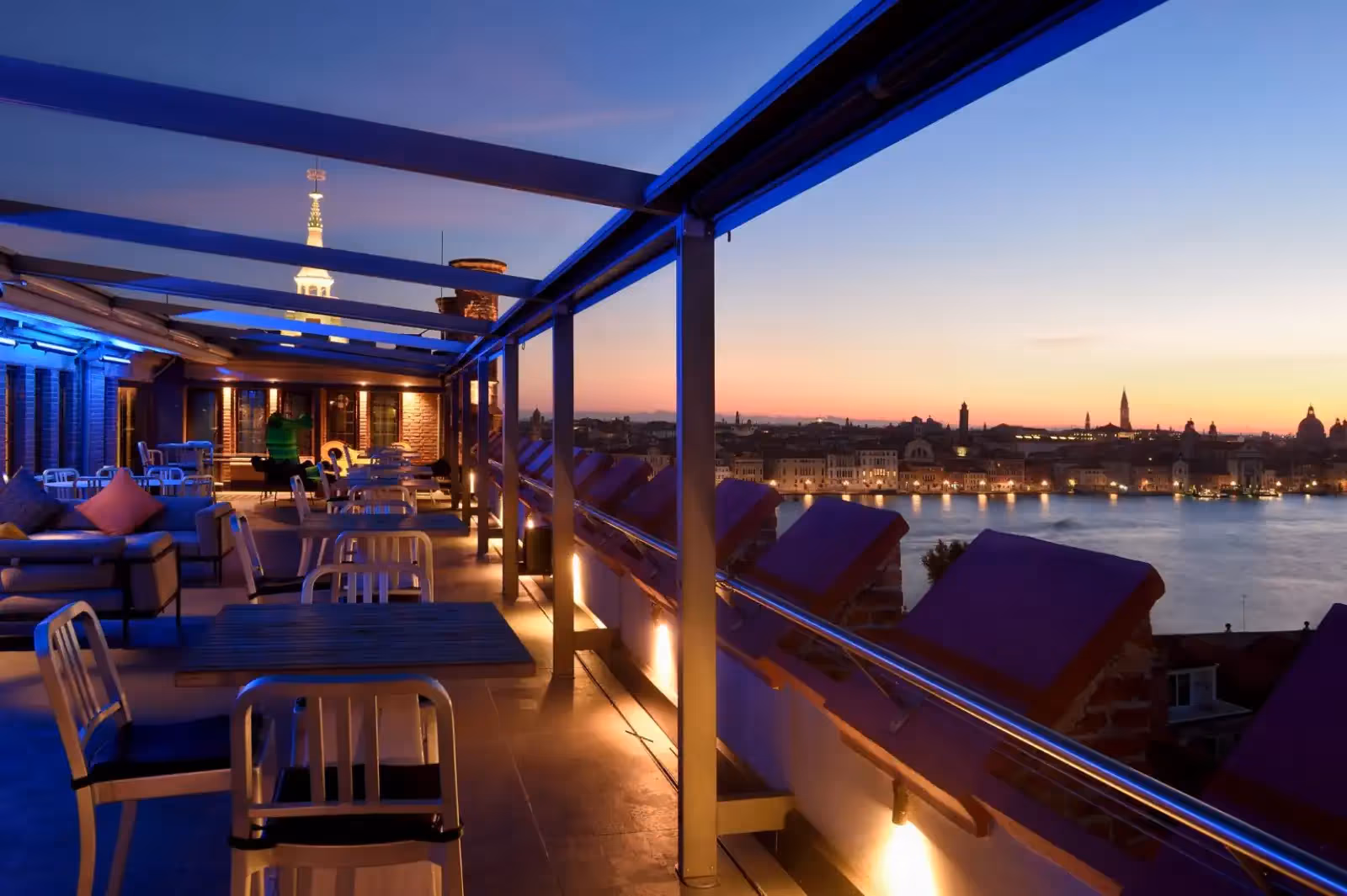 Skyline Rooftop Bar en Venecia - 4