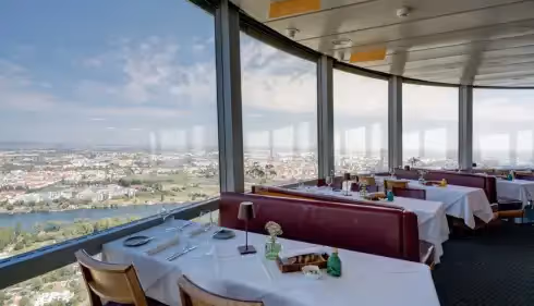 Rooftop Turm Restaurant Viena