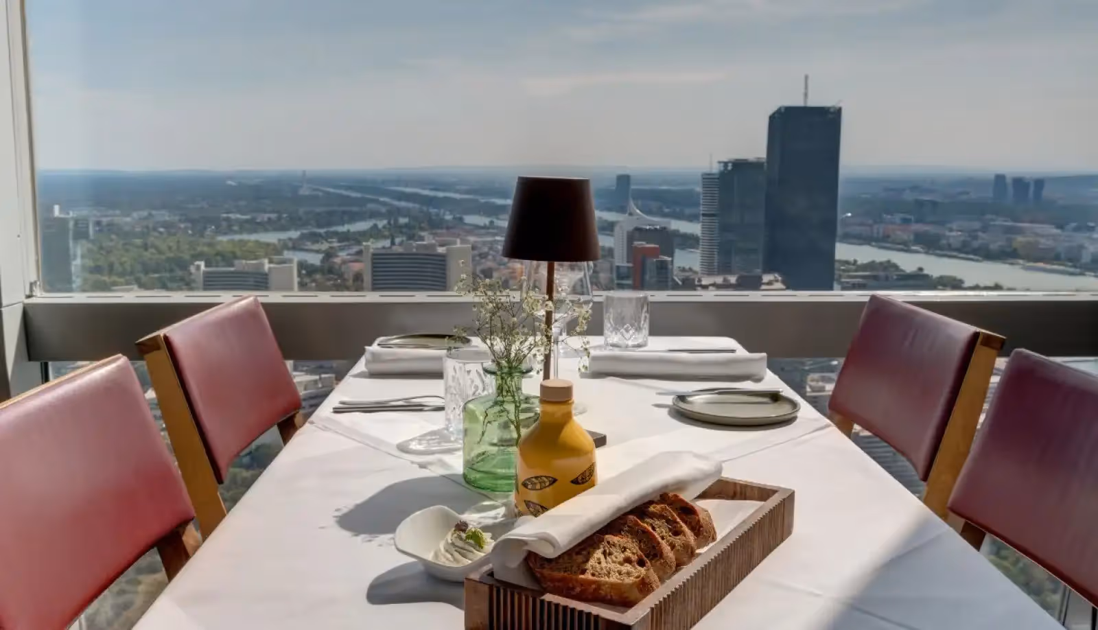 Rooftop Turm Restaurant en Viena - 2
