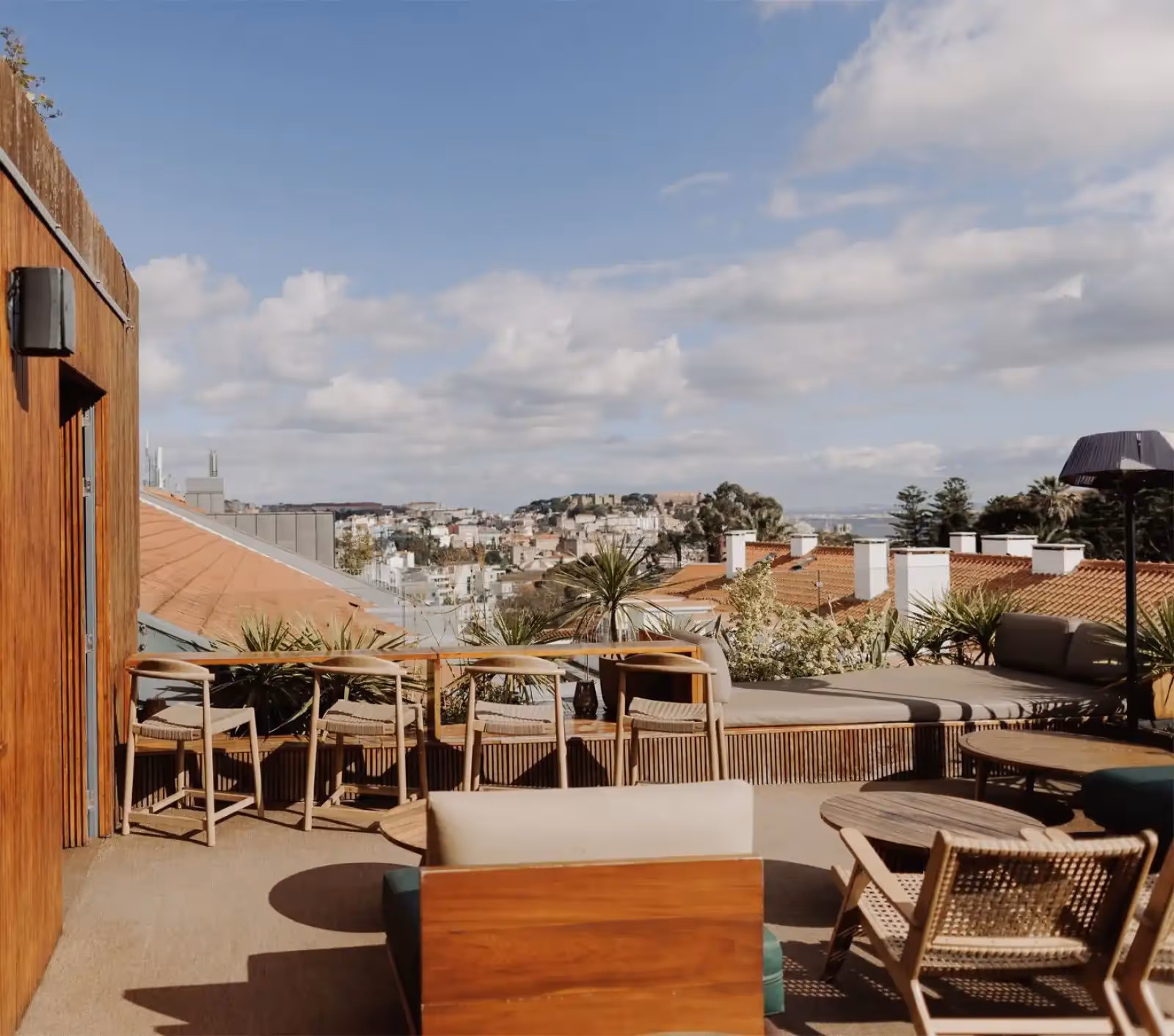 V Rooftop Bar en Lisboa - 1