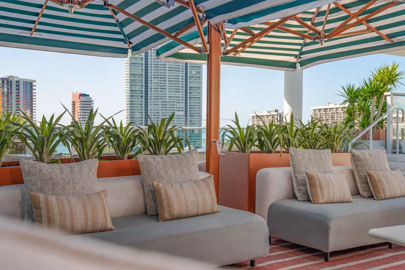 Vista Rooftop Bar en Miami - 2
